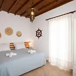 Escape To Mykonos - Entire Place By Ornos Beach